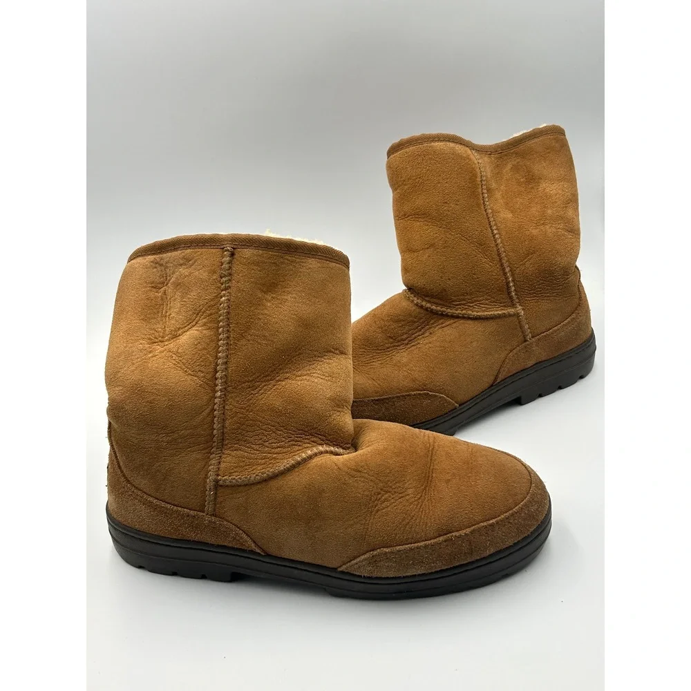 UGG Australia Ultra Short Womens 9 Chestnut Tan Sheepskin Boots Made in NZ 5225